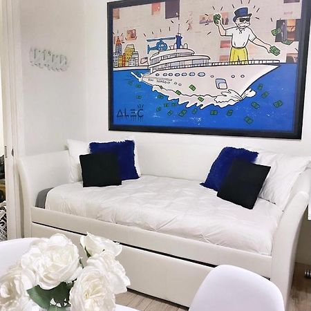 2 Bedroom Ocean Drive Newly Renovated 迈阿密海滩 外观 照片